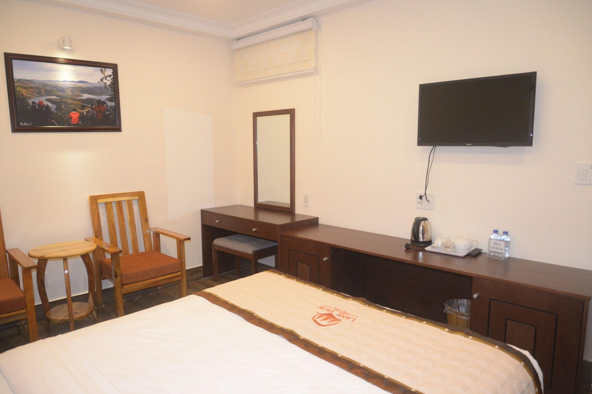 Lake View Hotel Da Lat Esterno foto