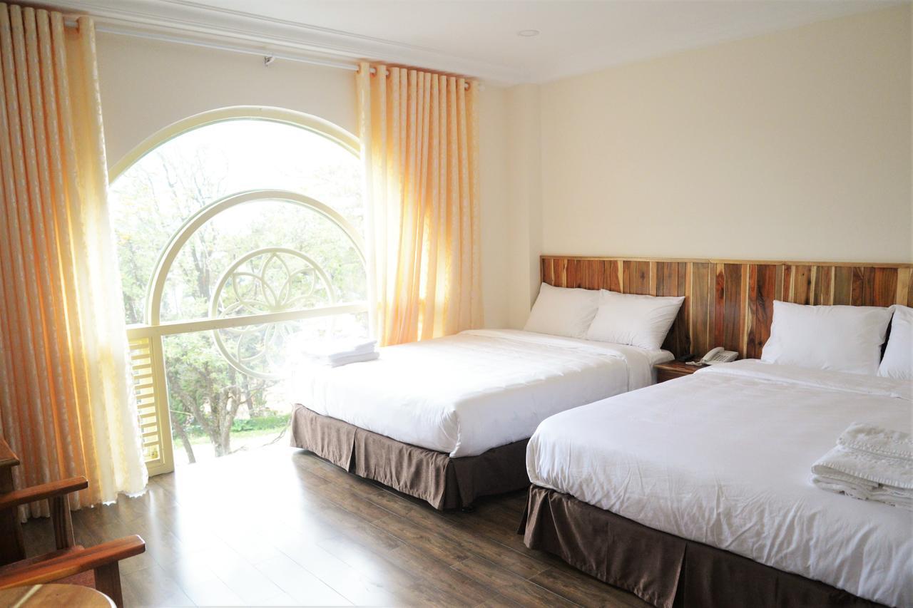 Lake View Hotel Da Lat Esterno foto