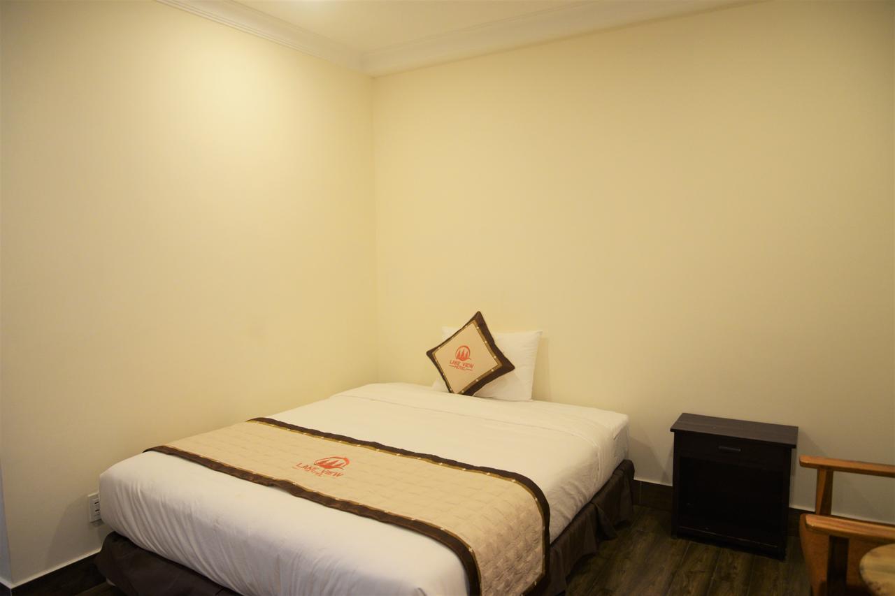 Lake View Hotel Da Lat Esterno foto
