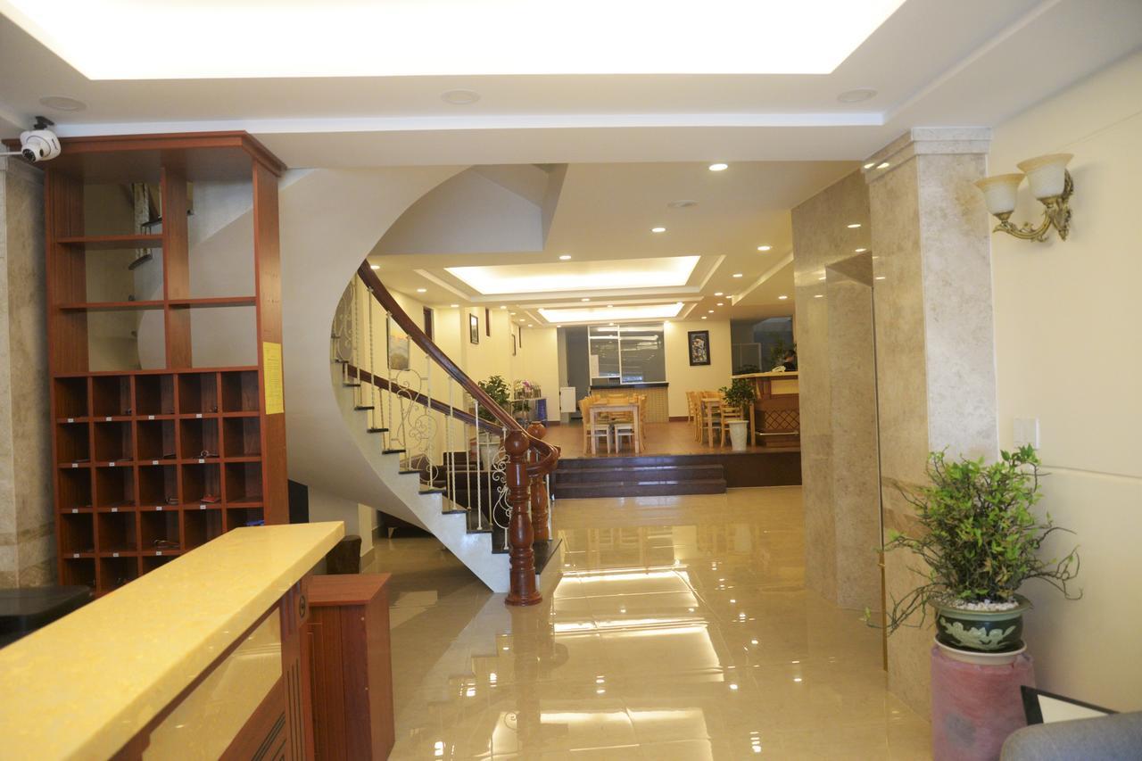 Lake View Hotel Da Lat Esterno foto